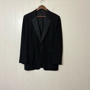Neiman Marcus Envoy Black Tuxedo Blazer Jacket Size 44R – Satin Lapel